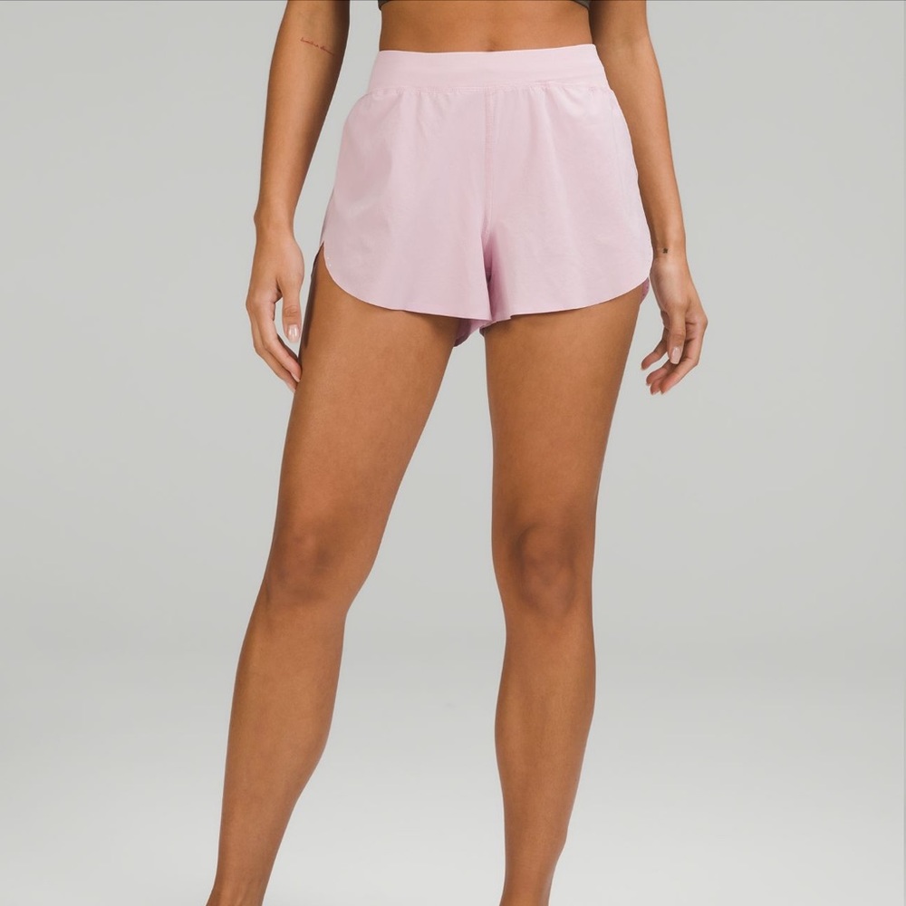LULULEMON FIND YOUR PACE HIGH RISE SHORT SIZE 6